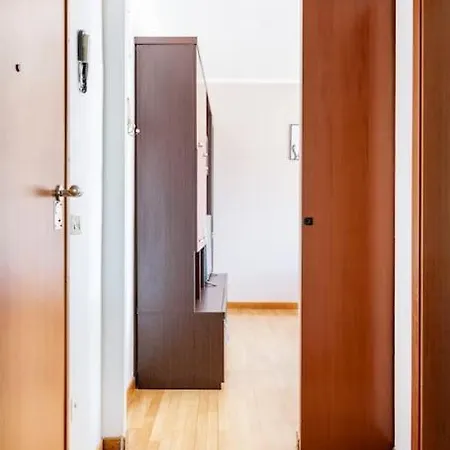 Elegante Adiacente Metro, Wifi Netflix *